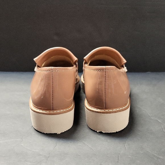 Naturalizer Women's Brown Patent Loafers - Picture 4 of 6